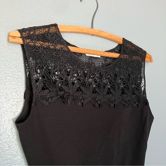 Soprano Black Sleeveless Mini Sundress - Picture 7 of 7